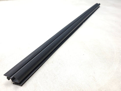 07-09 Mitsubishi Outlander Door Window Belt Seal Front Passenger Side 3pcs OEM