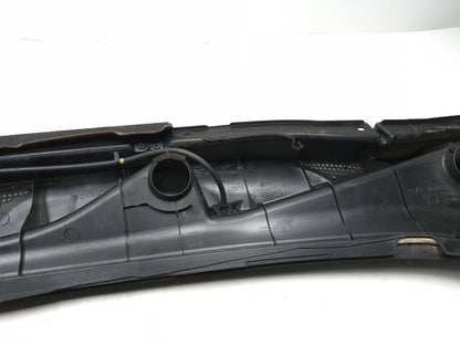 2015 Nissan Juke Windshield Wiper Motor Cover Cowl 668621km1e OEM