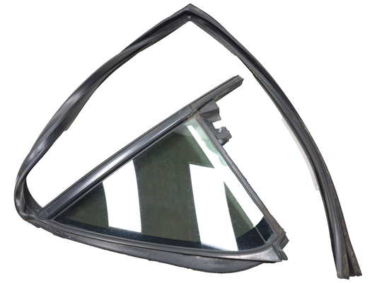 2018 Chrysler 300 Limited AWD Rear Passenger Side Window Vent Glass OEM