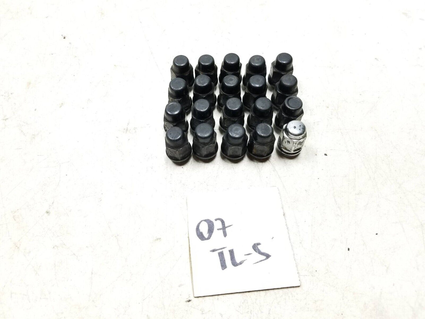 2004 - 2008 Acura Tl Wheel Lug Nut  20pcs  OEM