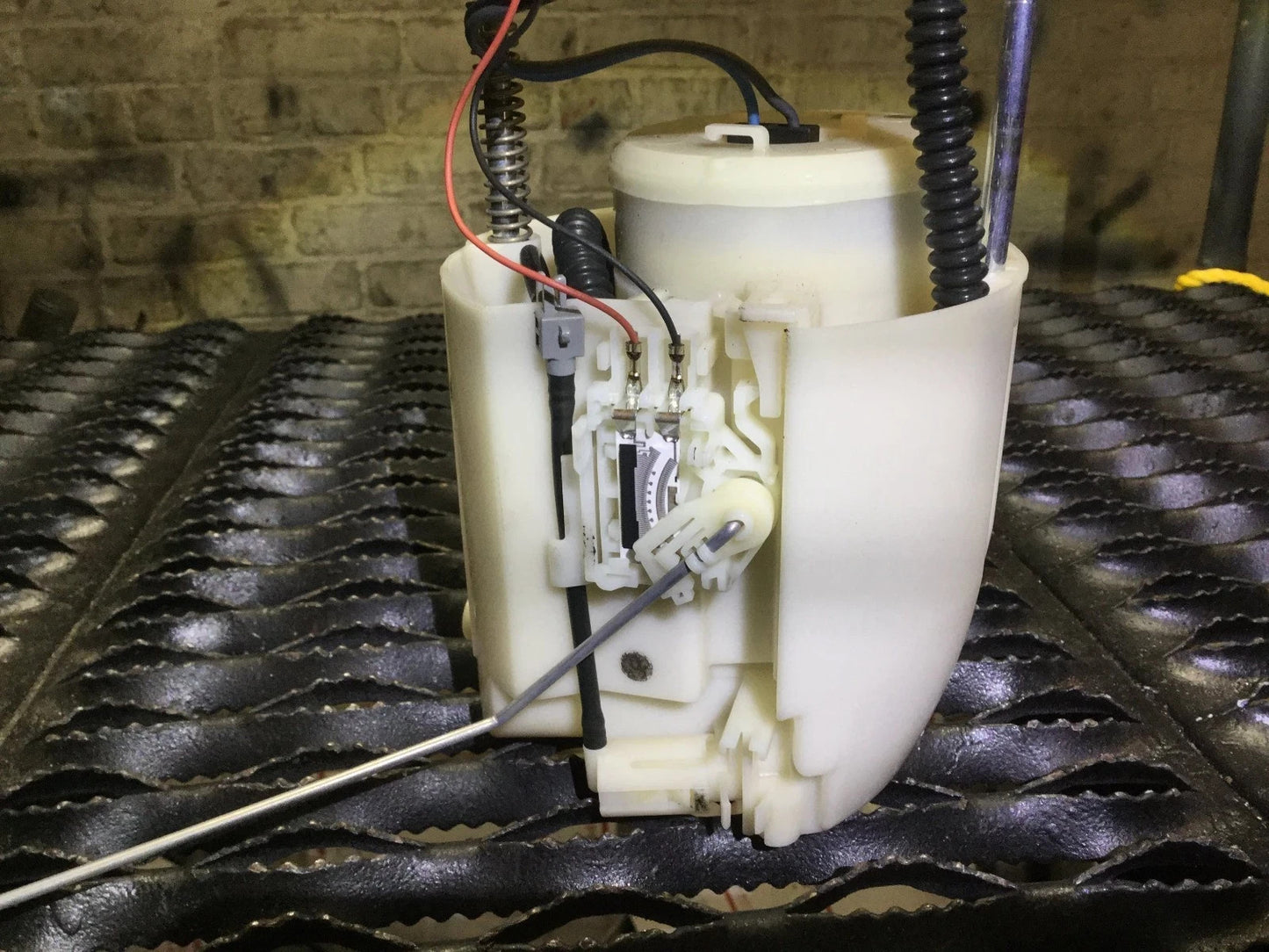 2010 Chrysler Sebring  Fuel Pump OEM
