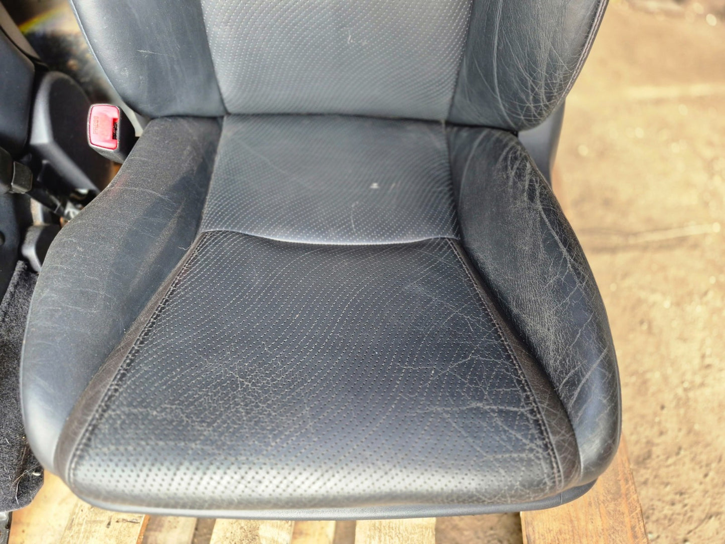 2010 Lexus Hs250h Front Seat Left & Right Pair OEM