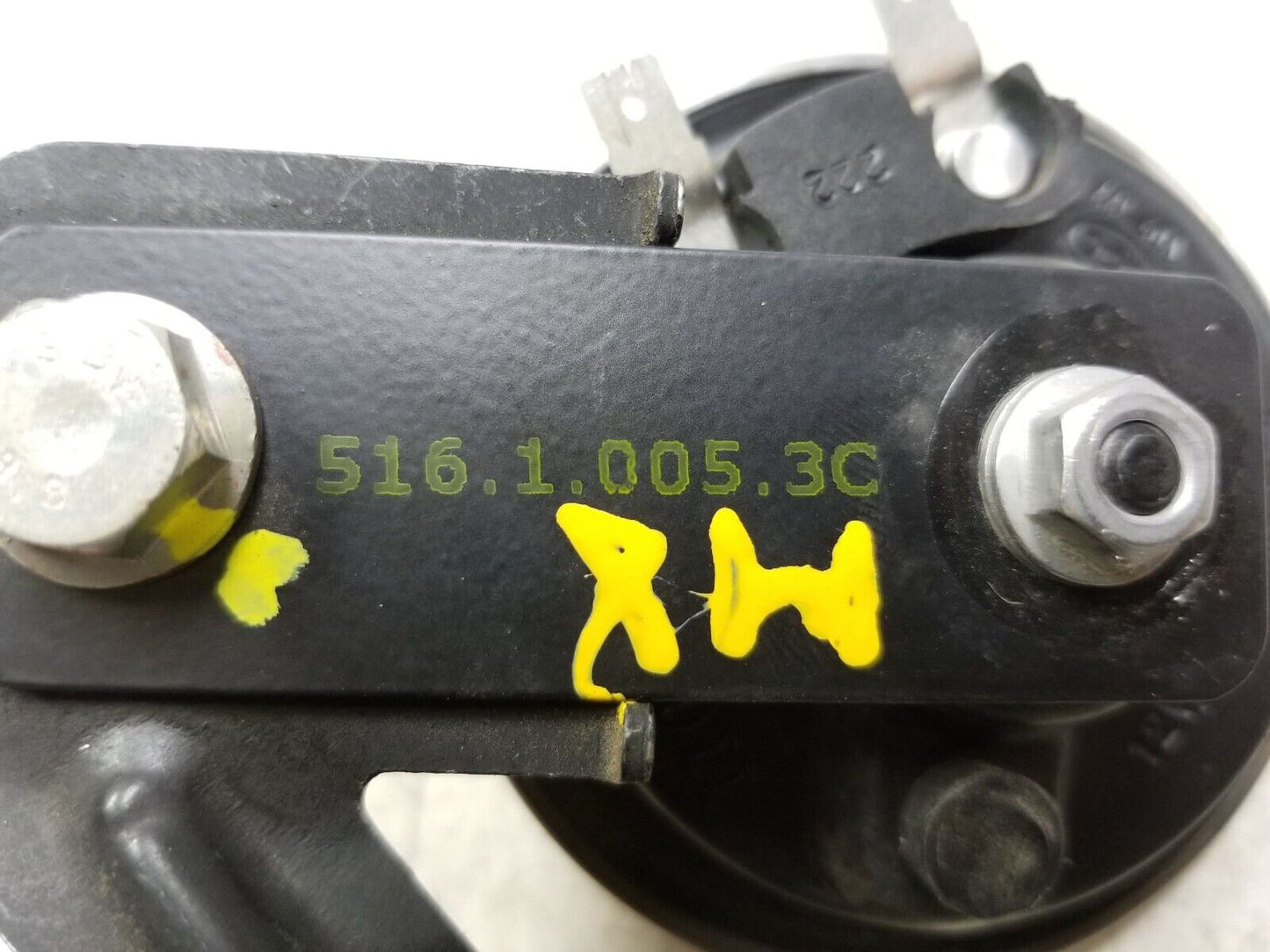 21 - 24 Ducati Supersport 950 950s Horn Signal 51610053c 6k Miles OEM