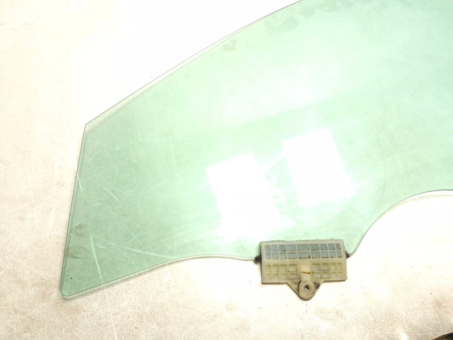 2018 Hyundai Sonata Front Driver Door Window Glass OEM 45k Milise