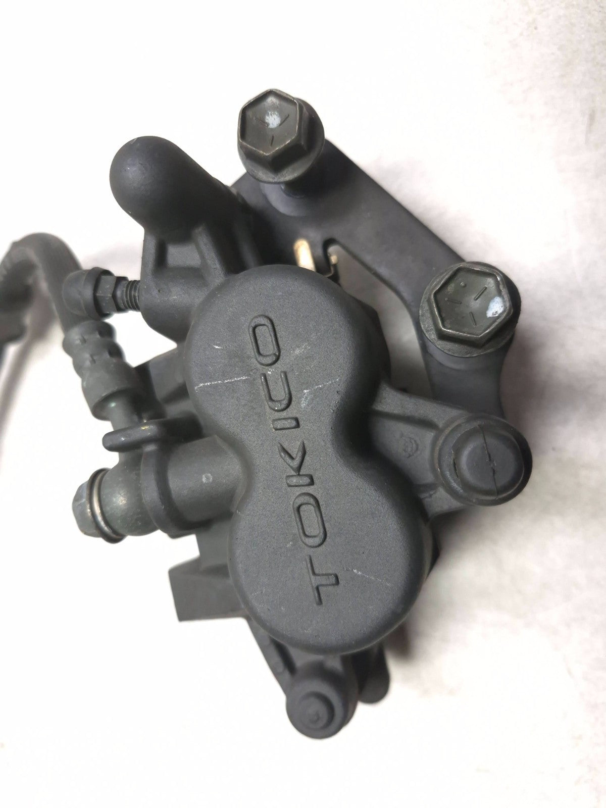 2001 Suzuki Gsx 750f Katana Front Brake Caliper Pair & Brake Hose OEM