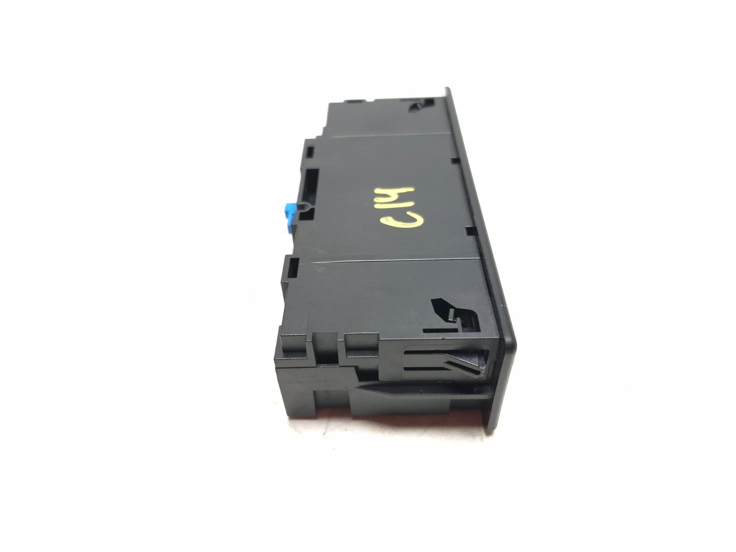 2015 Mercedes-benz C 300 Console Usb Sd Memory Port OEM