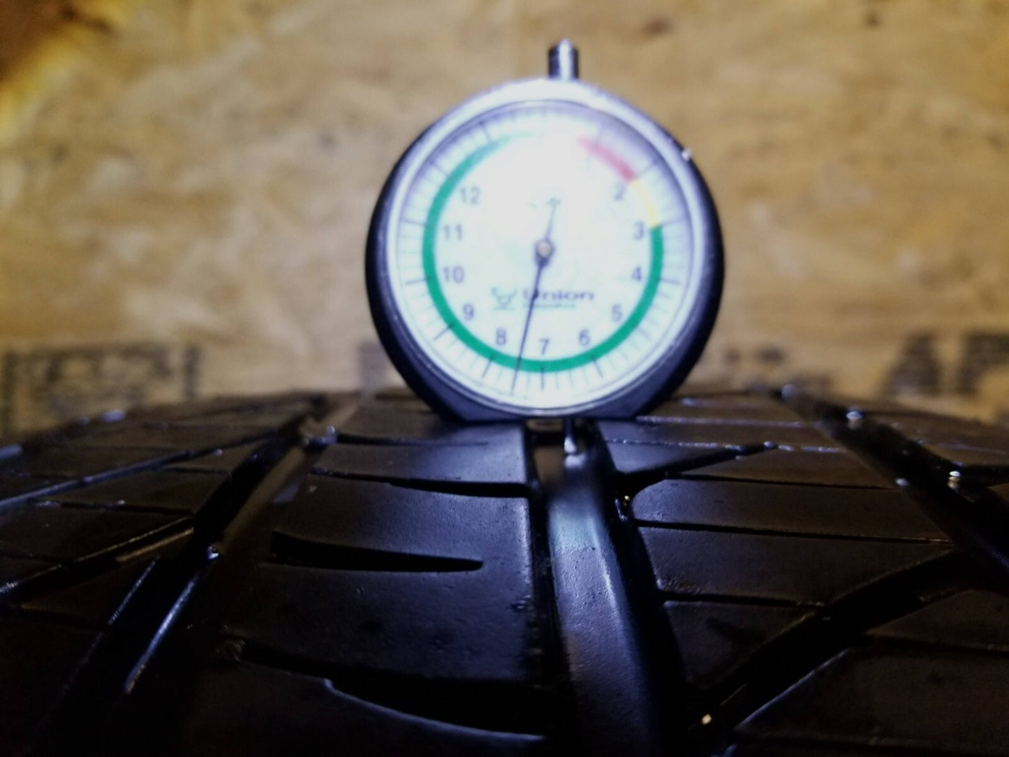 255/35r20 Supermax Tread 7.5/32" Used Tire