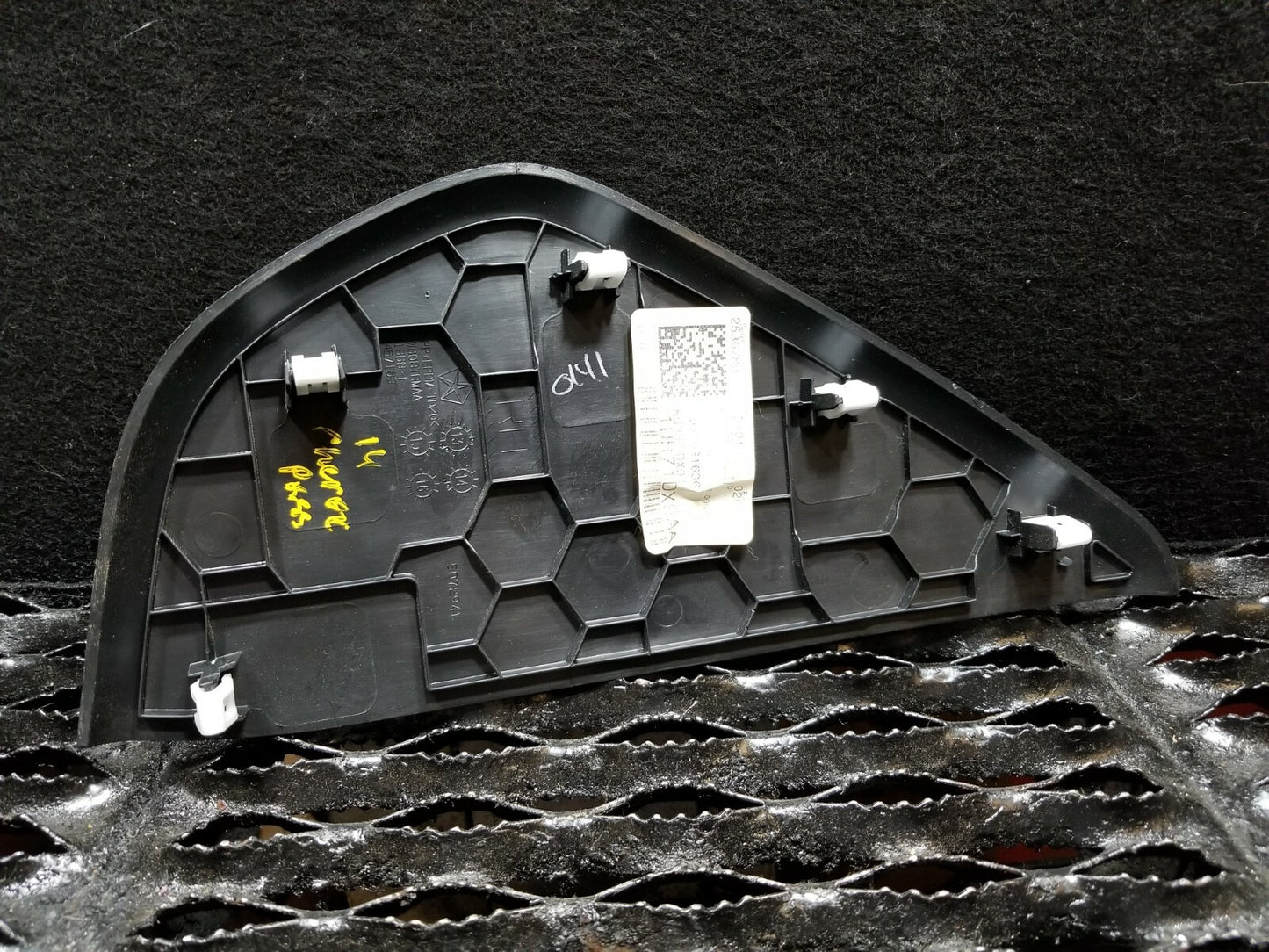 14 15 16 17 Jeep Cherokee Sport Dash End Cap Cover Trim Passenger Side Right OEM