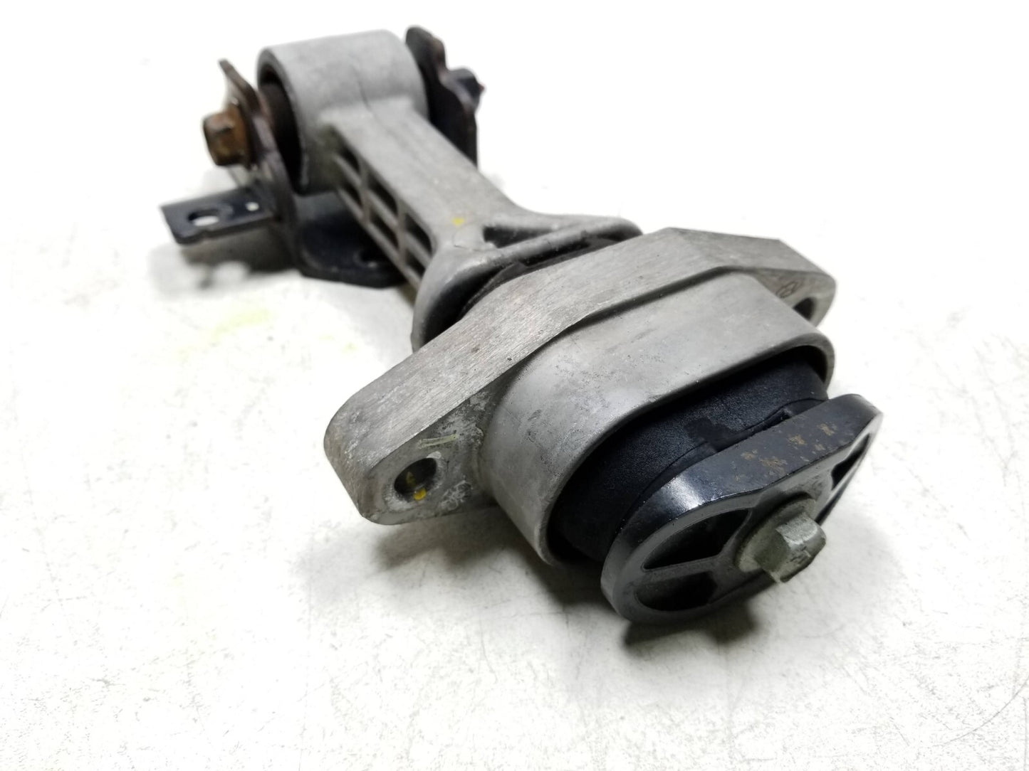 2012 - 2017 Hyundai Accent Front Lower Engine Torque Strut OEM