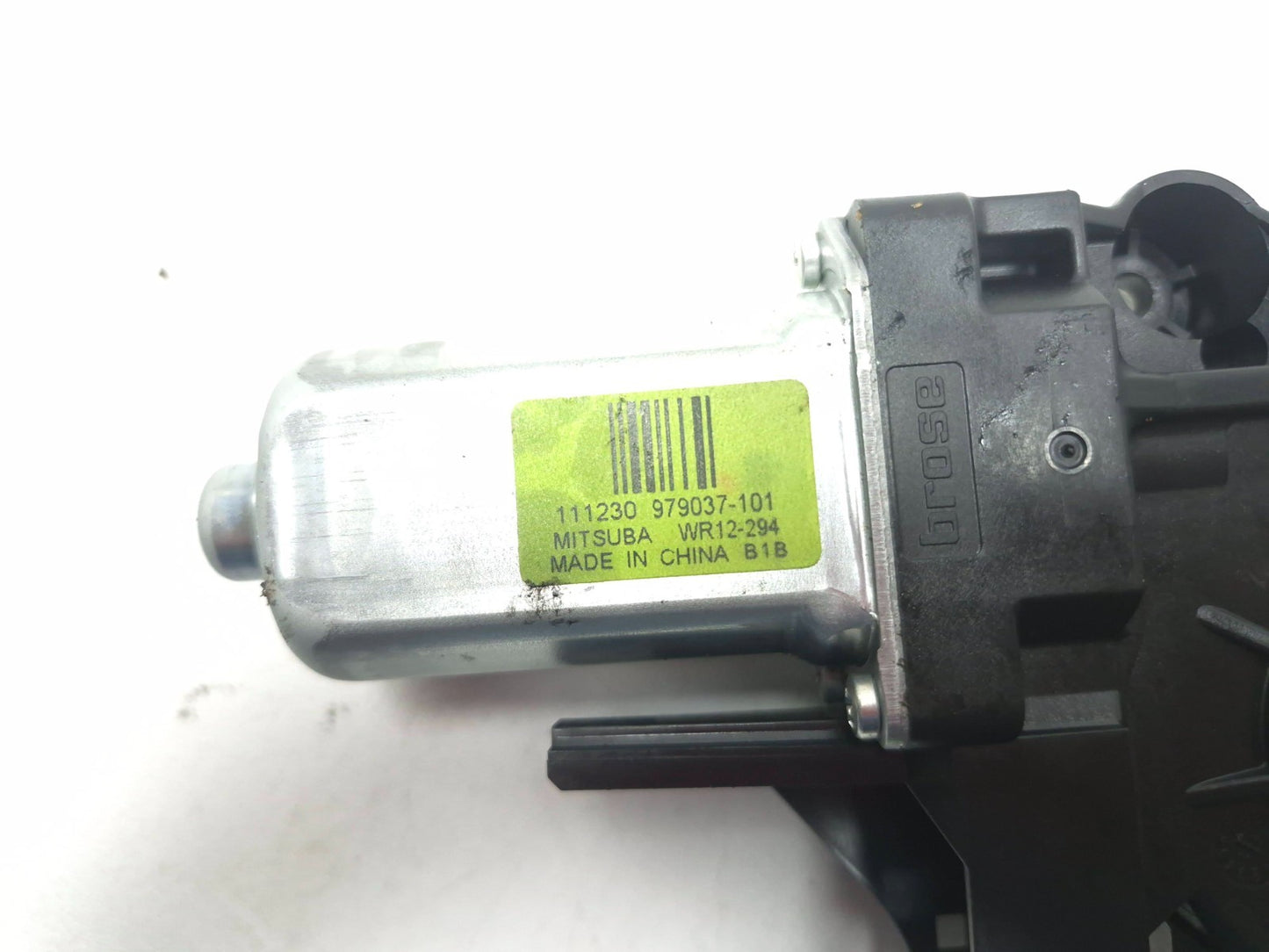 2012 Volvo C30 Front Right Passenger Door Window Motor OEM