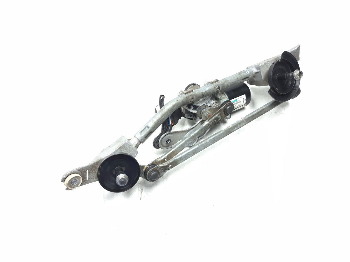 2011-2017 Nissan Juke Front Windshield Wiper Motor & Linkage Transmission OEM