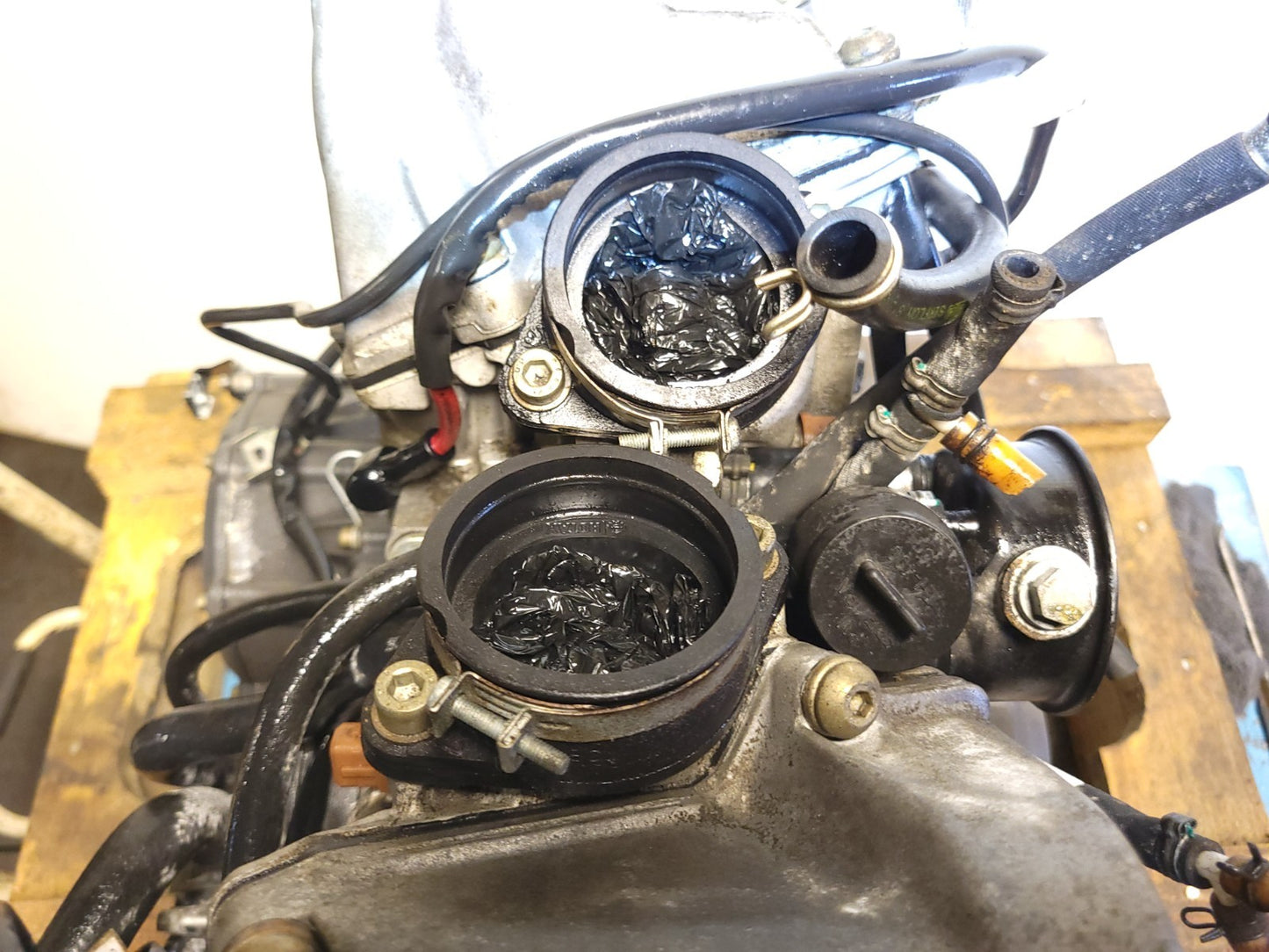 2002 Aprilia Rst1000 Futura 1000 Engine Motor  4,743 Miles ✅