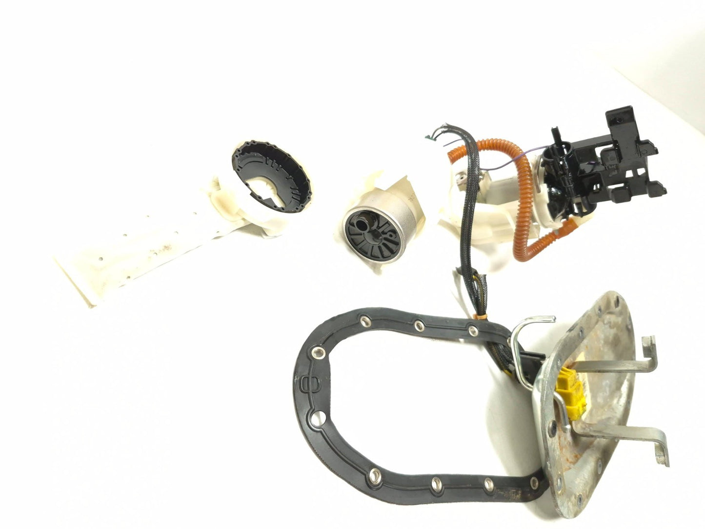 2016 Harley Davidson Dyna Street Bob Fxdb Fuel Pump OEM