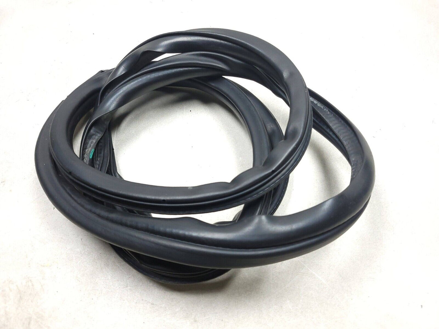 07-09 Mitsubishi Outlander Door Weatherstrip Seal Rear Passenger Side 2pcs OEM