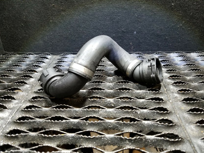 2011 2012 2013 BMW 128i Radiator Lower Coolant Water Hose Pipe Line OEM