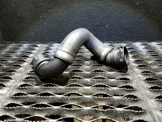 2011 2012 2013 BMW 128i Radiator Lower Coolant Water Hose Pipe Line OEM