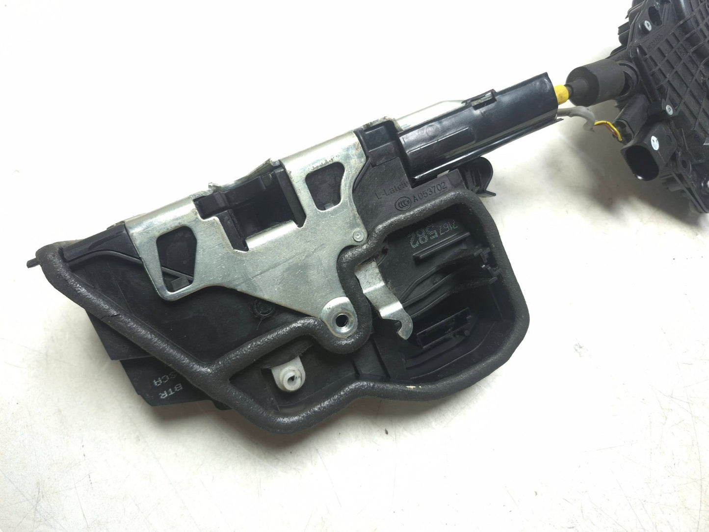 2008 BMW X6 E71 Front Door Lock & Soft Close Actuator Passenger Side Right OEM