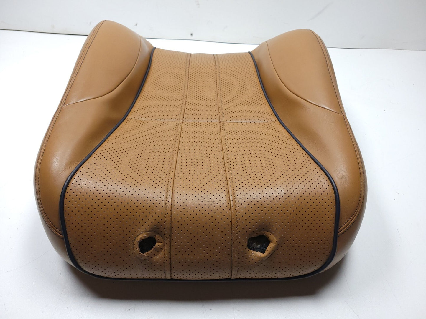 2010-1019 Jaguar XJ Front Seat Back Cushion Upper Passenger Right OEM
