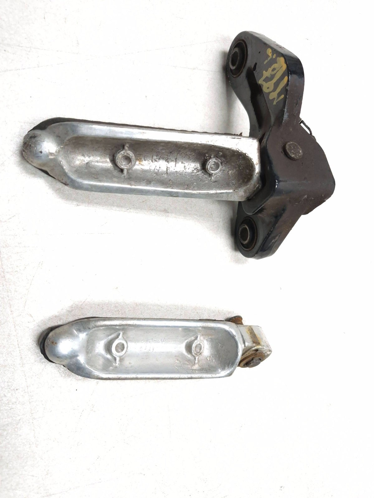 1993 Suzuki Gsx 600 Fp Katana Front & Rear Left Footrest Peg Pair OEM