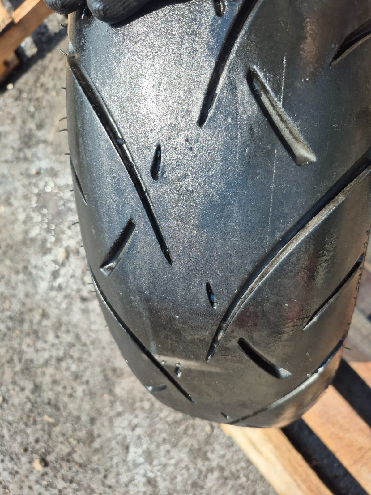 2008 Harley-davidson Dyna Fat Bob Fxdf Rear Wheel Rim & Tire OEM