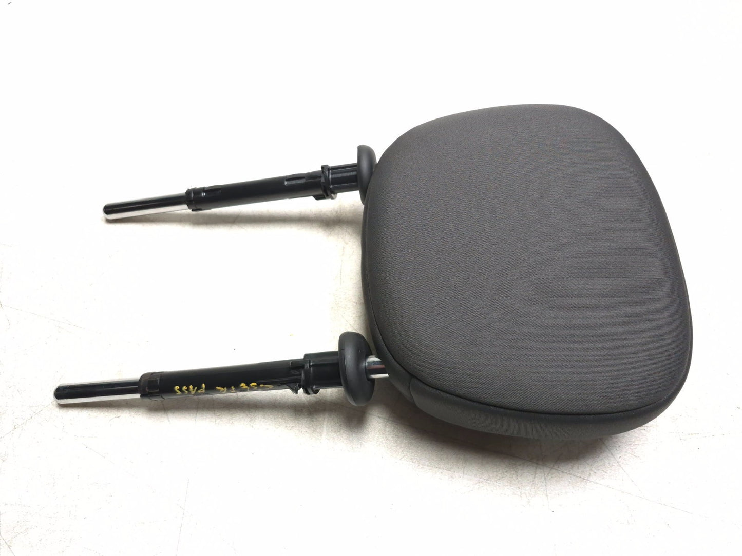 2014 Fiat 500l Front Passenger Seat Headrest W/ Guide Sleeve OEM