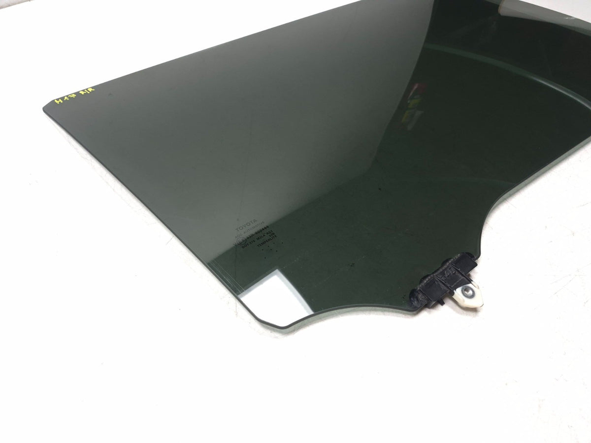 2017 Toyota Highlander Rear Door Window Glass Right Passenger Side OEM