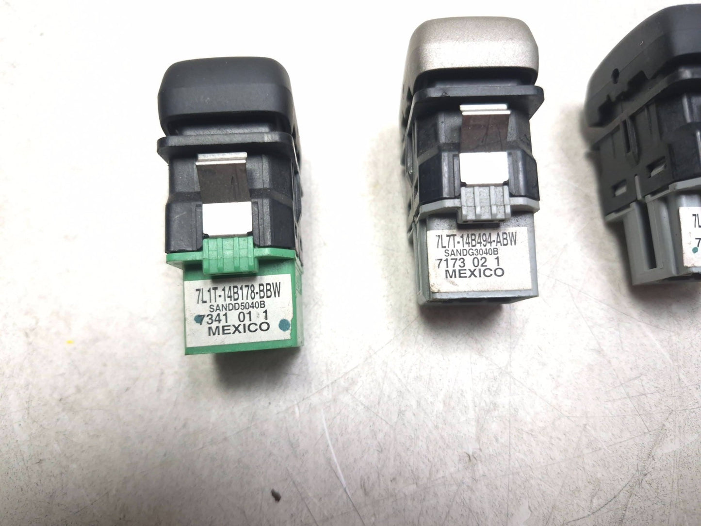 2008 Lincoln Navigator Power Seat Fold Switch & Pedal Position Switch OEM