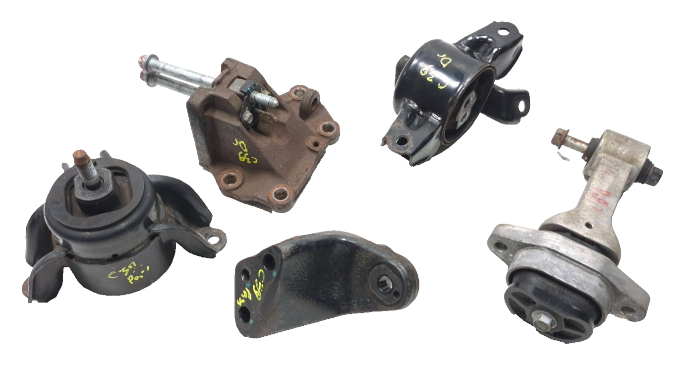 2014 Hyundai Accent Engine And Transmission Mount Kit OEM