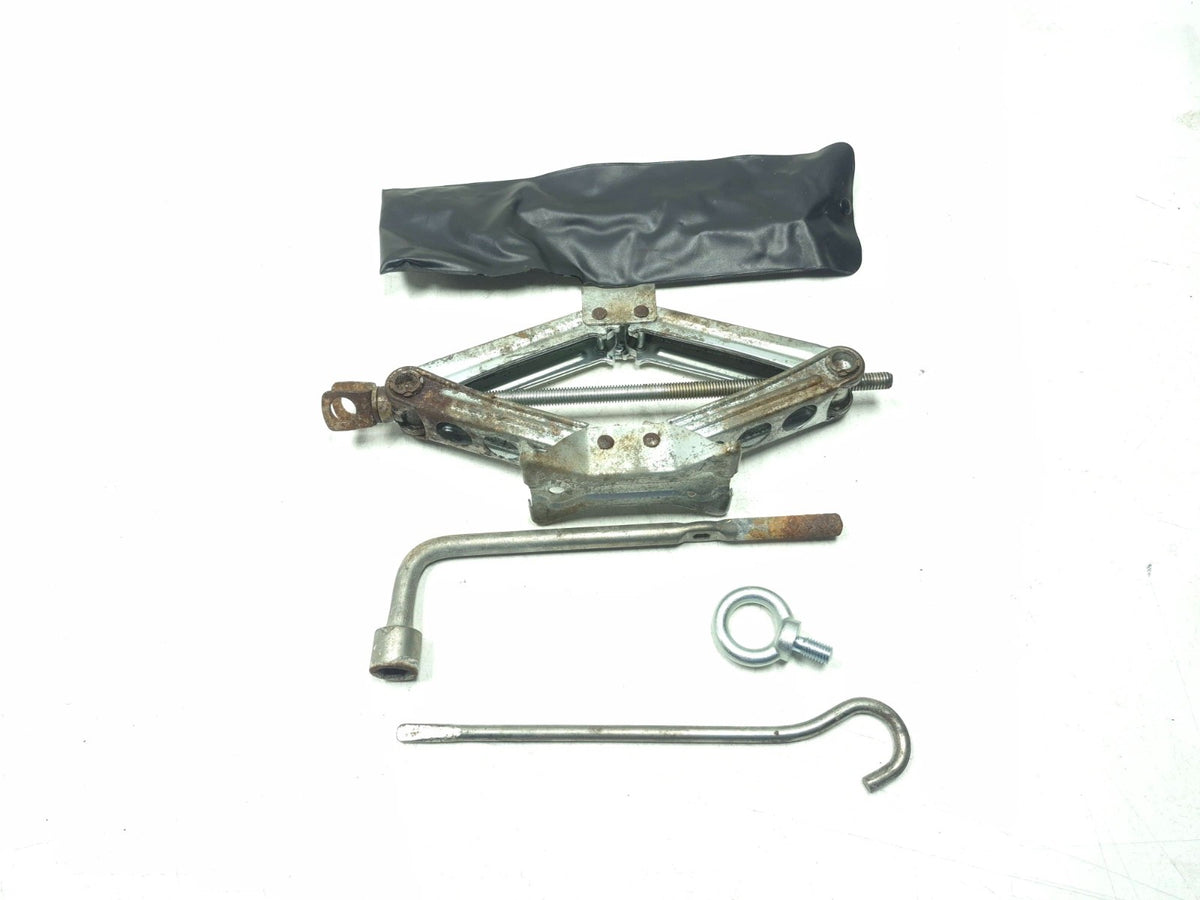 2007 Honda Fit Jack W/ Tools Set 89310-s5a-013 OEM