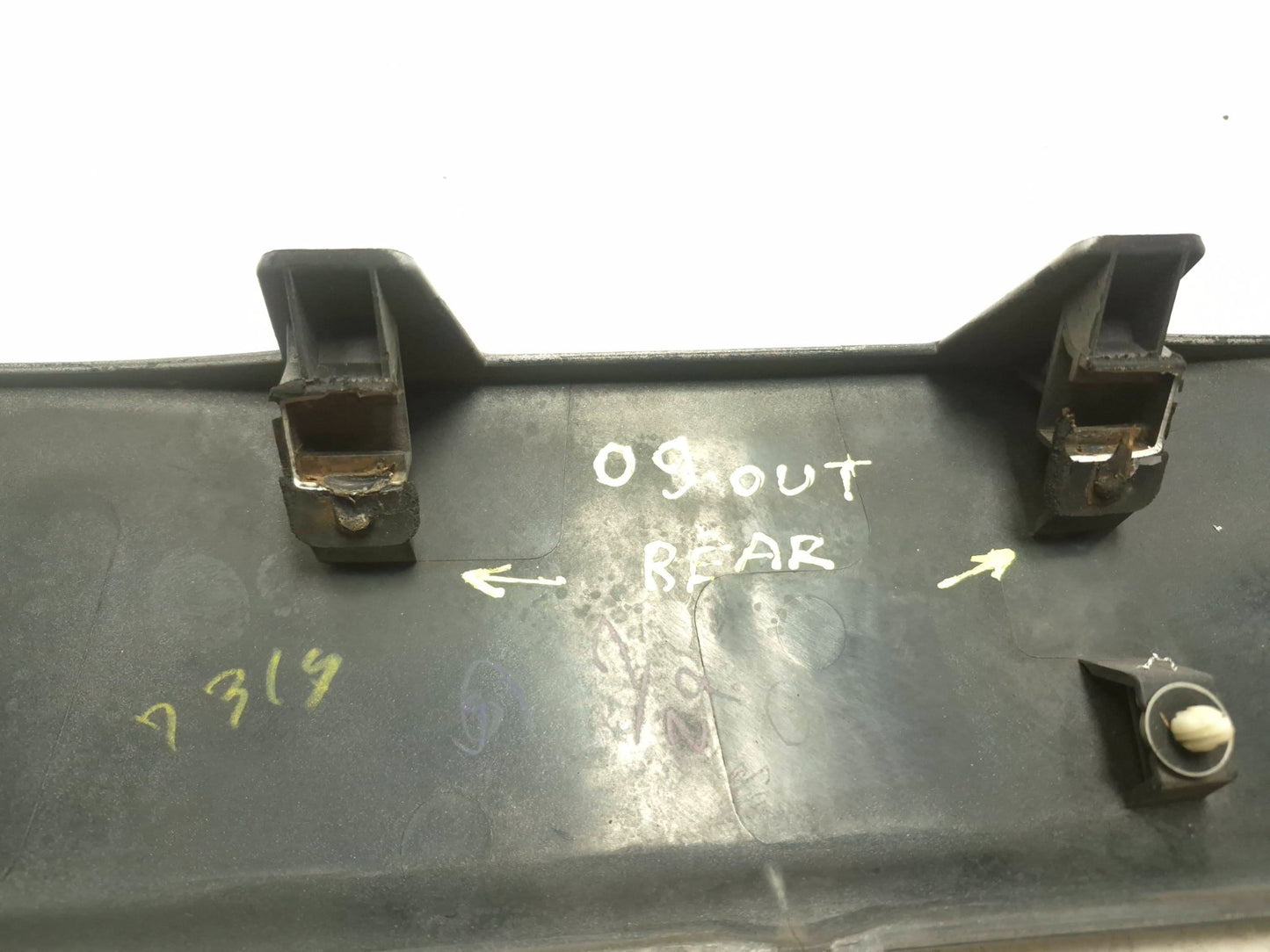 2009 Mitsubishi Outlander Rear Hatch Tailgate Trim Molding 5817a022zz OEM