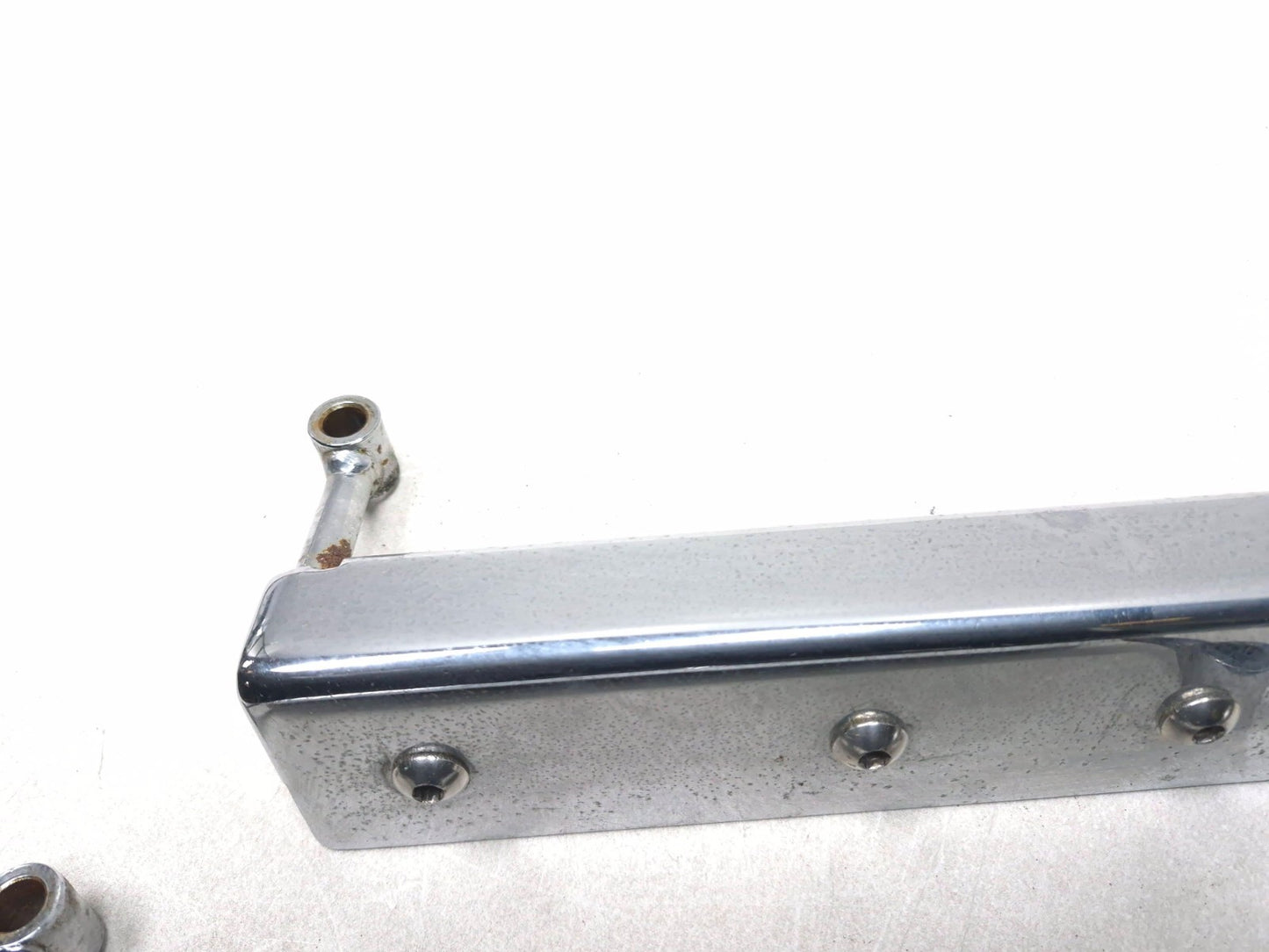 1999 Suzuki Intruder 1500 Front Right & Left Windshield Bracket Pair OEM