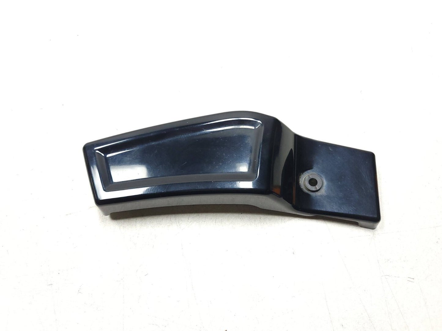 2006 - 2009 Suzuki Boulevard C50 Vl800 Right Front Neck Fairing Cover 2pcs OEM