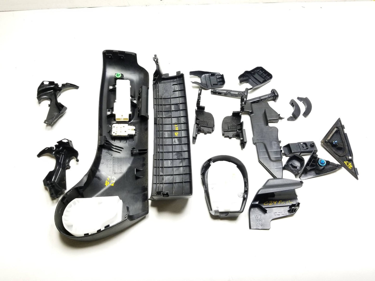 11-17 Lexus CT200h Front Driver Seat Adjust Control Switch Trim Cover Panel Oem✅