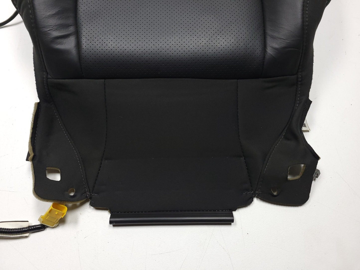 2015 - 2017 Jeep Compass Front Seat Back Backrest Upper Passenger Right OEM
