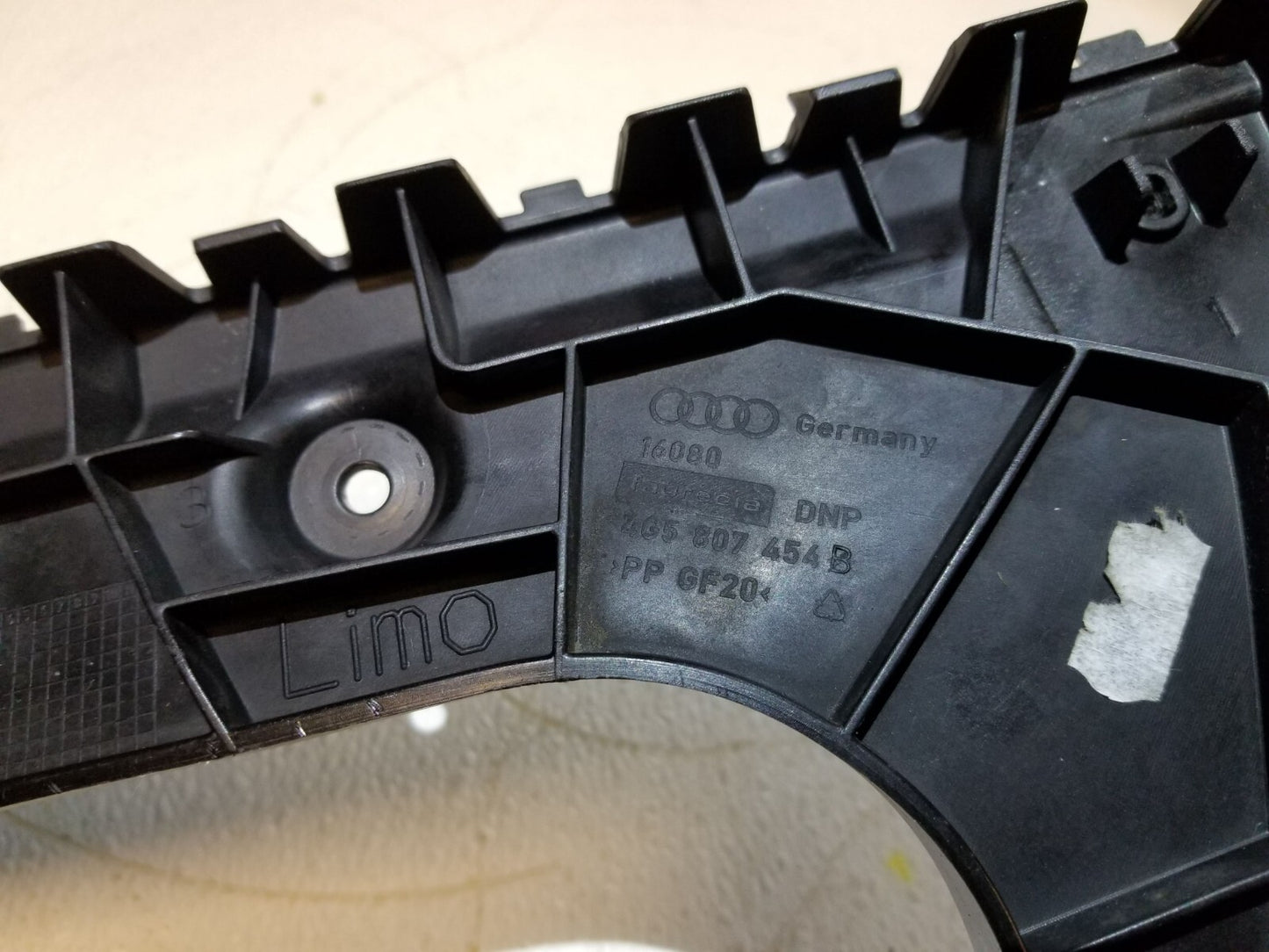 12 13 14 15 Audi A6 Rear Right & Left Bumper Guide Bracket 2pcs OEM