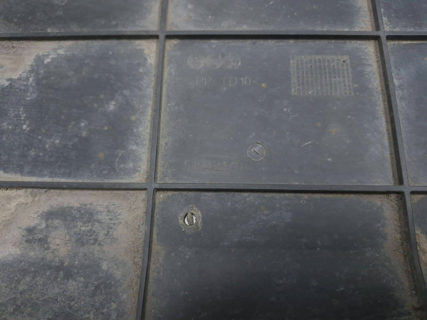 2014 Fiat 500l Lower Engine Under Cover Guard Splash OEM