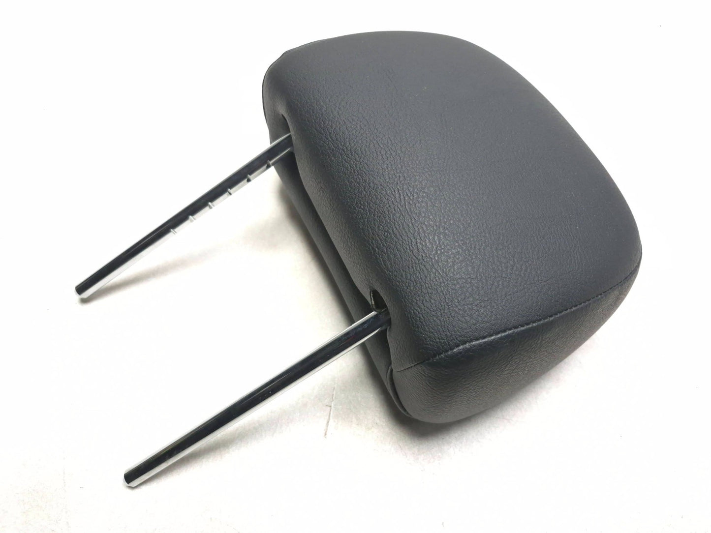 2005 BMW 325i Front Seat Headrest Pair OEM