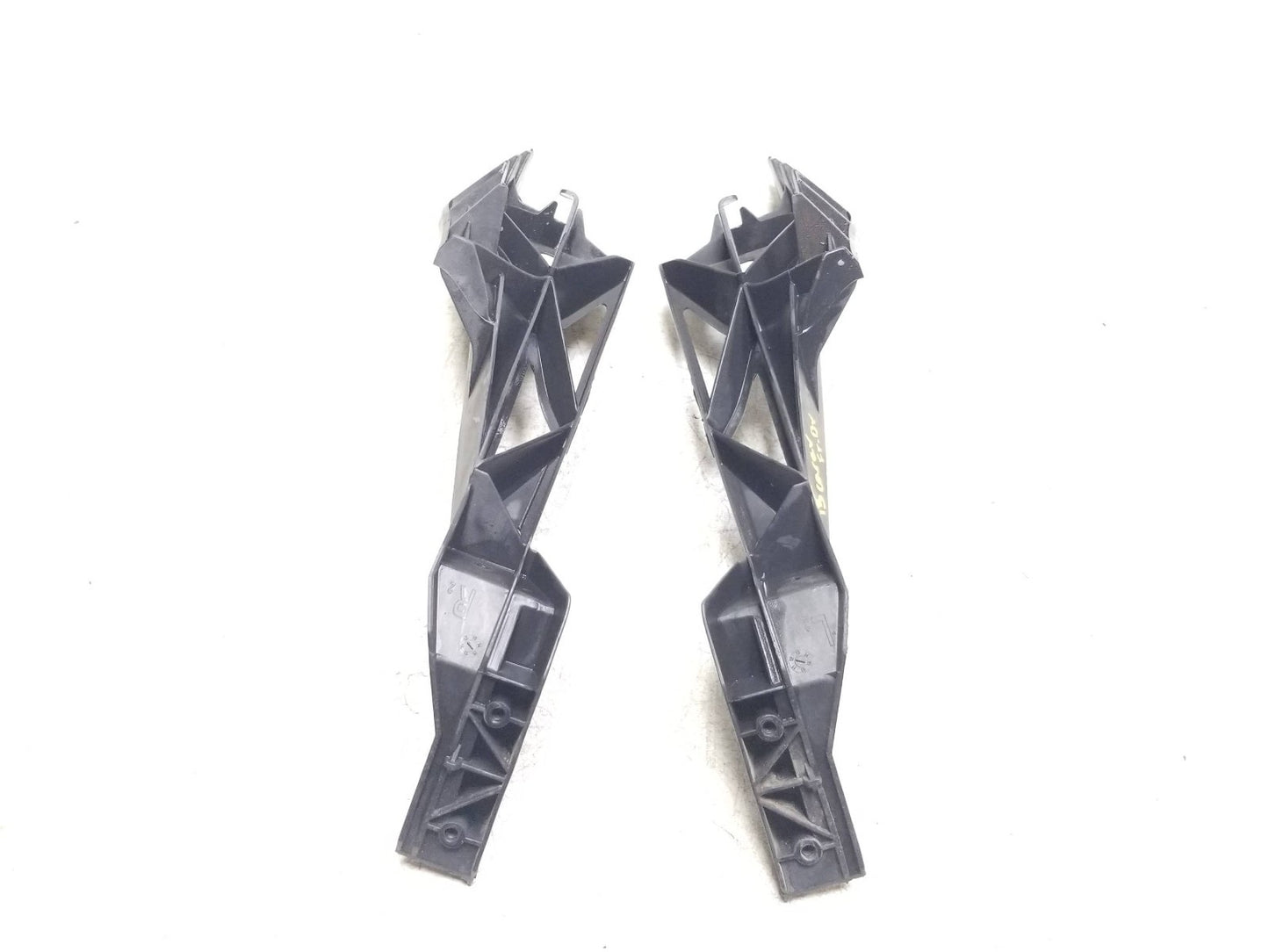 2011 - 2020 Dodge Grand Caravan Fender Support Bracket Left & Right OEM