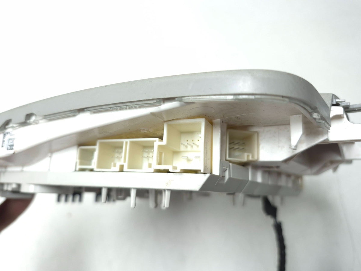 2012 Mercedes W212 E350 Sedan Front Overhead Roof Dome Light Console OEM
