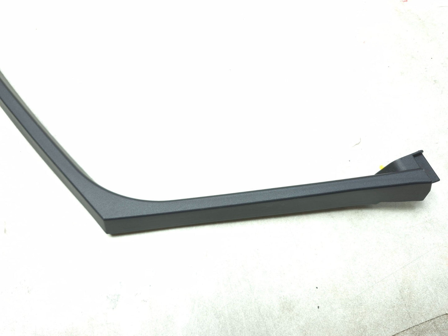 2012 Nissan Leaf Door Frame Glass Trim Front & Rear 4pcs OEM