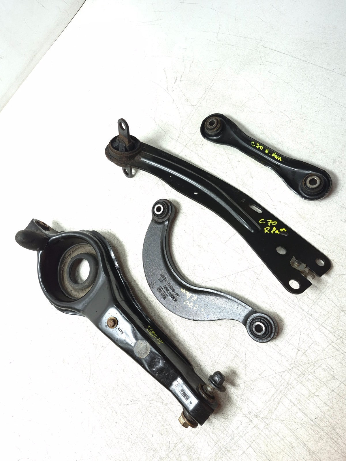 2017 Ford Focus Control Arm Rear Passenger Side Right OEM