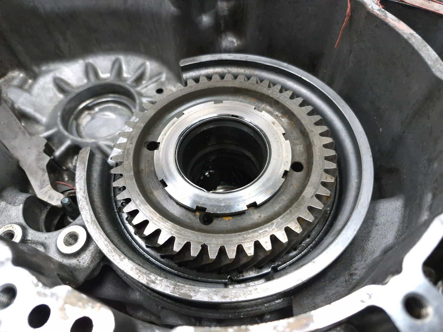 2012 Toyota Camry Automatic Transmission Case 3514133140 2.5l OEM