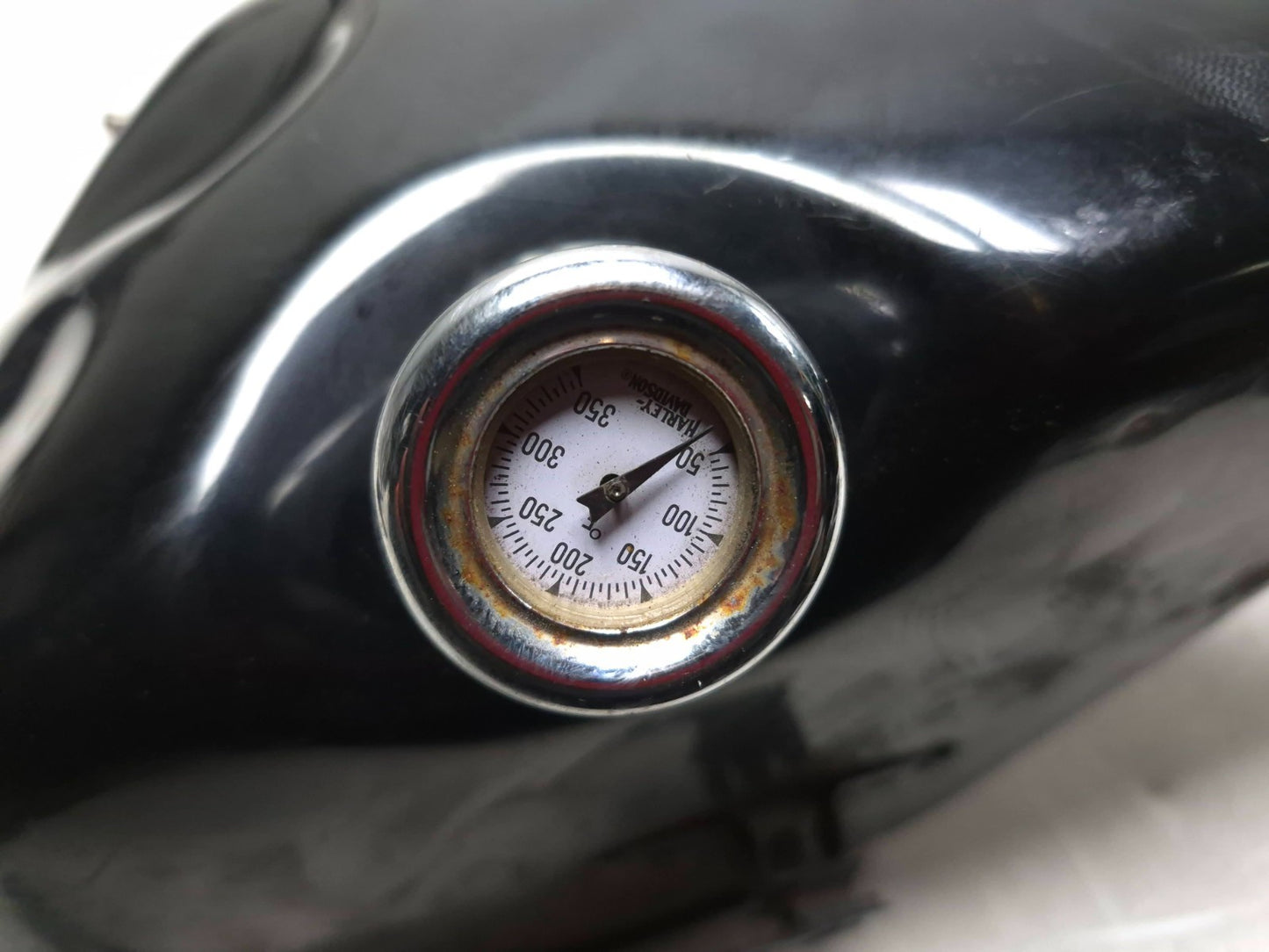 1997 Harley-davidson Sportster Xl883 Oil Tank & Oil Temperature Dipstick OEM