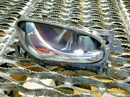 13 14 15 16 17 18 Nissan Sentra Front Right Passenger Interior Door Handle OEM