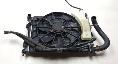 12 13 14 15 16 17 Hyundai Accent Radiator Fan AC Condenser OEM
