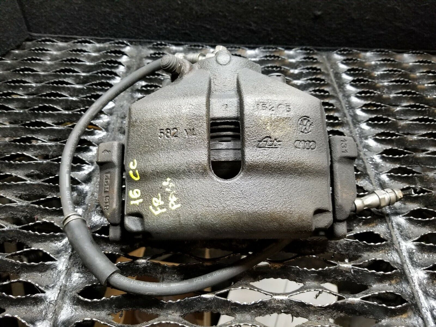 2013-2017 Volkswagen Cc Brake Caliper Front Passenger Side Right  OEM