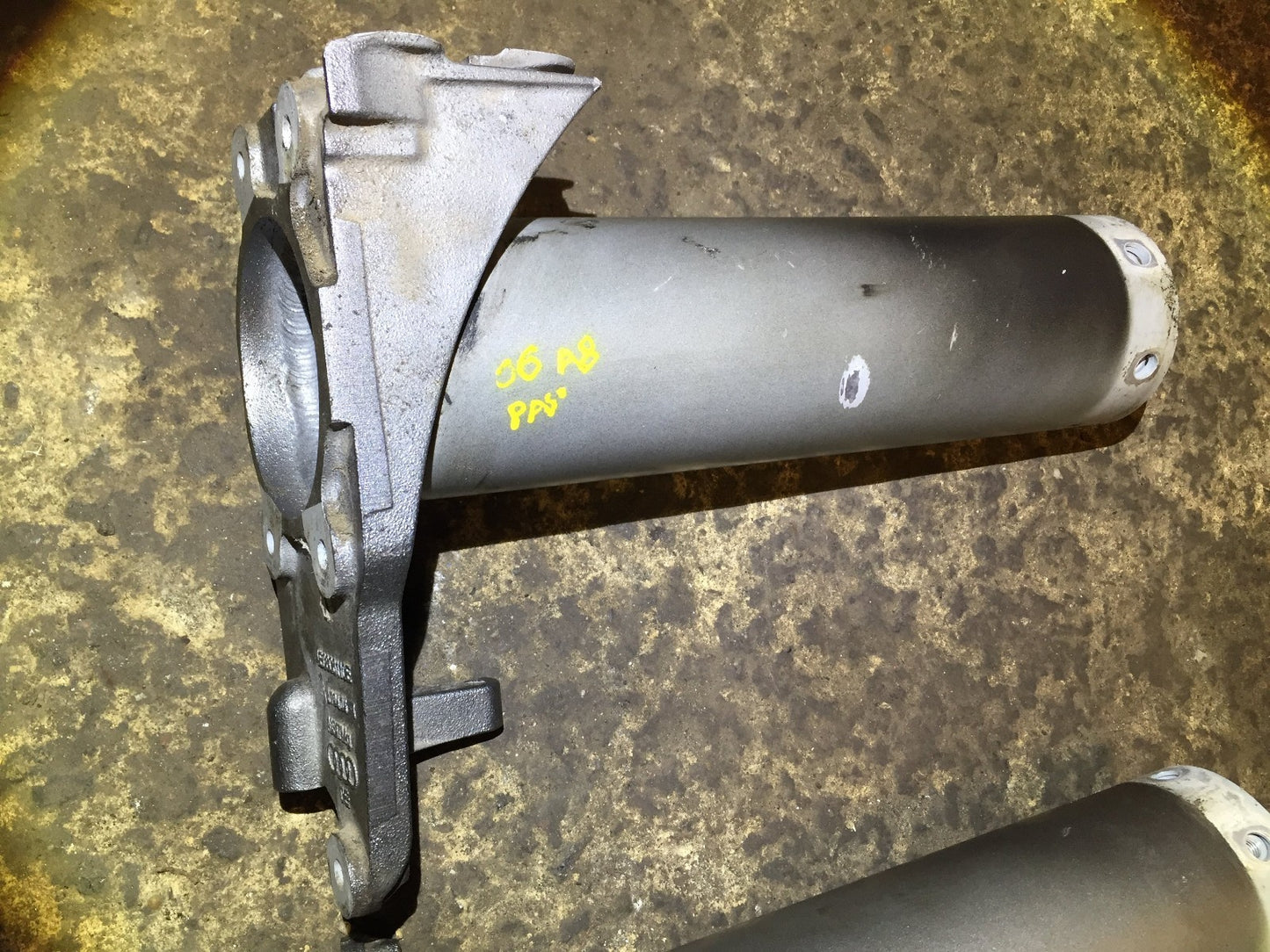 04-09 Audi A8 Front Left & Right Chassis Leg Extension Beam Absorber Pair OEM