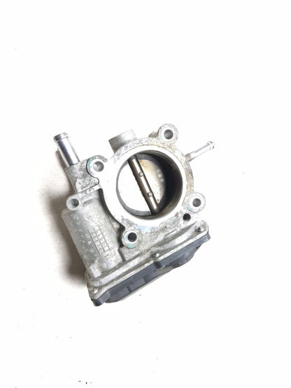 2014 Hyundai Accent 1.6l Throttle Body OEM 35100-2b300