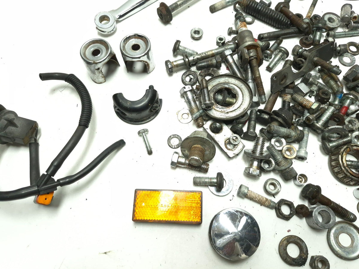 1998 Harley Sportster Xl1200 Xl883 Misc Bolt & Hardware Bracket Set OEM