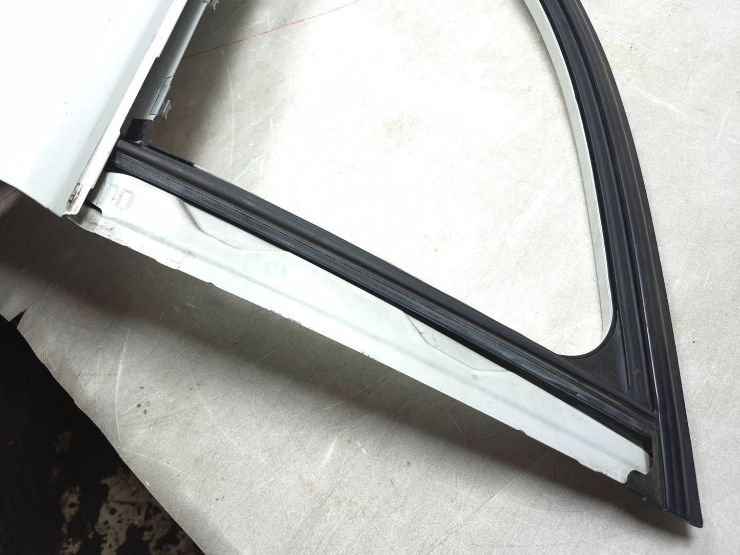 2013 BMW 328i F30 Sedan Front Left Driver Door Shell Oem. Pick Up Only
